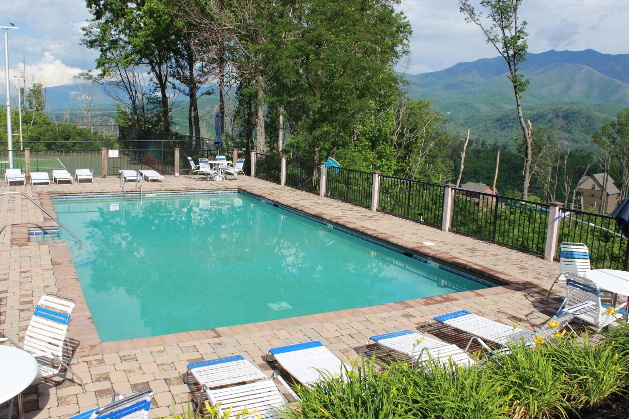 Private Chalet in Gatlinburg, Awesome Views, Work Desk, Wifi, Hot Tub&Dog-Friendly Exterior foto
